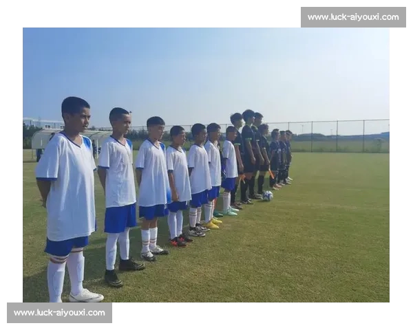 米娜瓦尔寄语喀什杯青少年足球赛：以绿茵为桥，共筑团结梦想