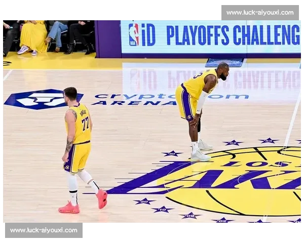 湖人 2 年 1660 万锁定艾顿！火箭截胡三目标，紫金军中锋赌局暗藏生死局